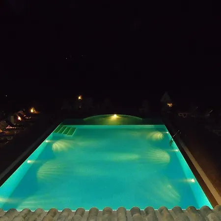 Ccb Bruskos Ξενοδοχείο 3*